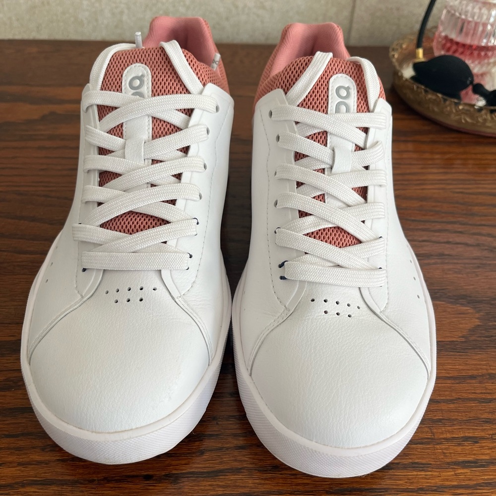 On The Roger Sneakers